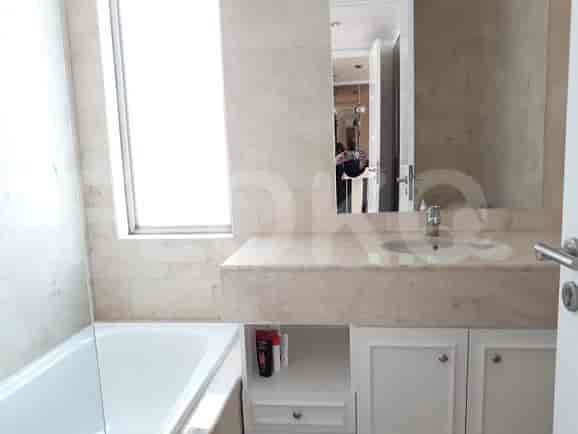 2 Bedroom on Middle Floor for Rent in The Grove Apartment - fku5f5 7