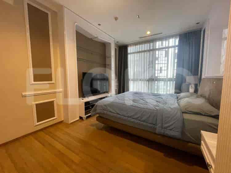 2 Bedroom on Middle Floor for Rent in Senopati Suites - fse016 5