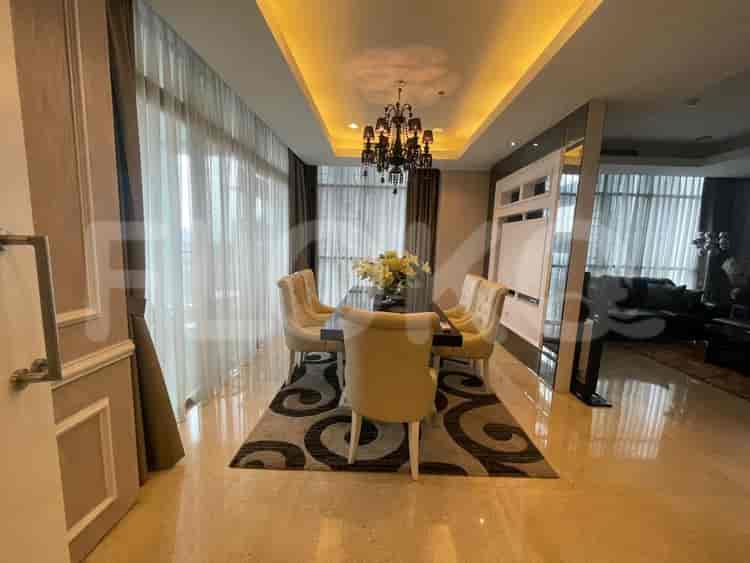 2 Bedroom on Middle Floor for Rent in Senopati Suites - fse016 6