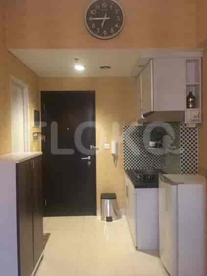Tipe 2 Kamar Tidur di Lantai Menengah untuk disewakan di Westmark Apartemen - fta0dd 4