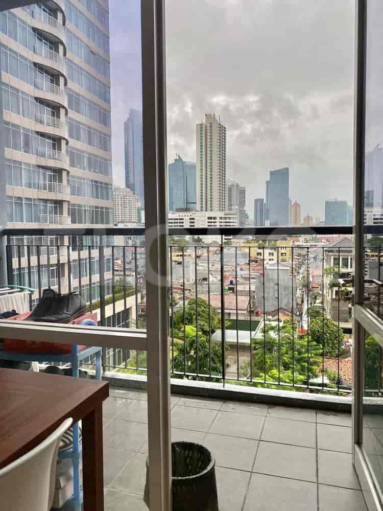 Tipe 1 Kamar Tidur di Lantai Rendah untuk disewakan di Ambassade Residence - fku02d 5