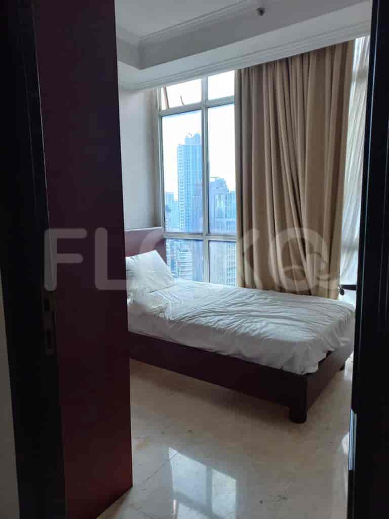 Bedroom with a single bed.