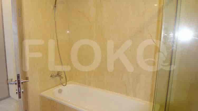2 Bedroom on Middle Floor for Rent in Senopati Suites - fse602 8