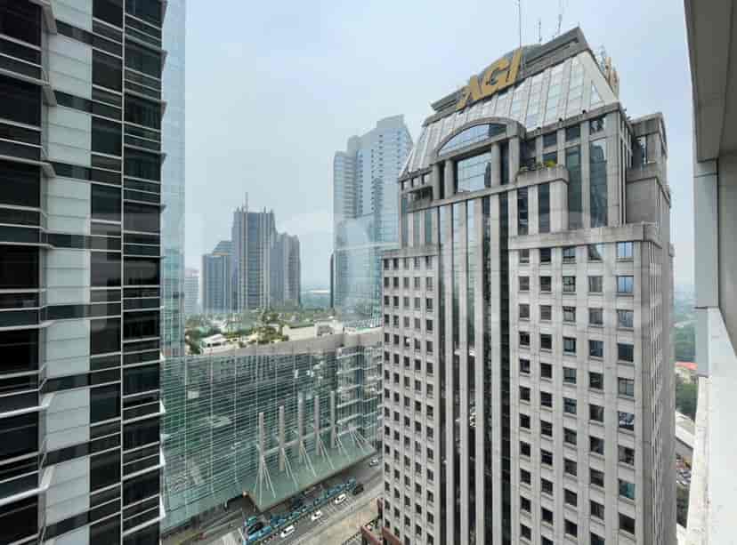 Pemandangan kota dari apartemen.
