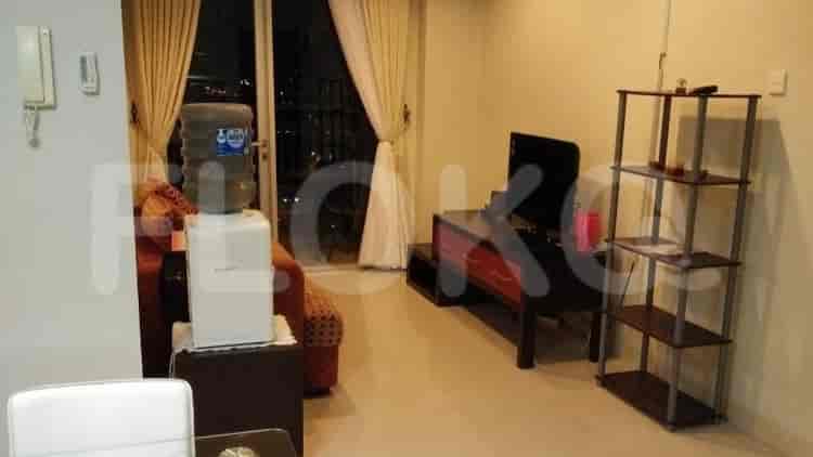 Tipe 2 Kamar Tidur di Lantai Menengah untuk disewakan di Cosmo Mansion - fthb05 1