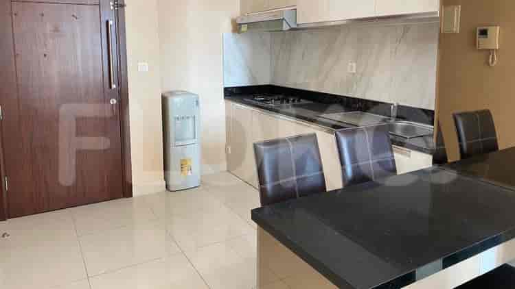 2 Bedroom on Middle Floor for Rent in Kuningan City (Denpasar Residence) - fku5a4 5