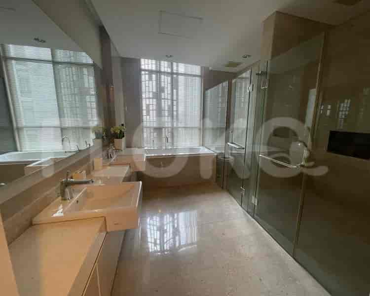 2 Bedroom on Middle Floor for Rent in Senopati Suites - fsec99 6