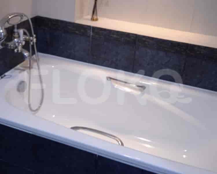 3 Bedroom on Middle Floor for Rent in Simprug Terrace Apartemen - fteaab 5