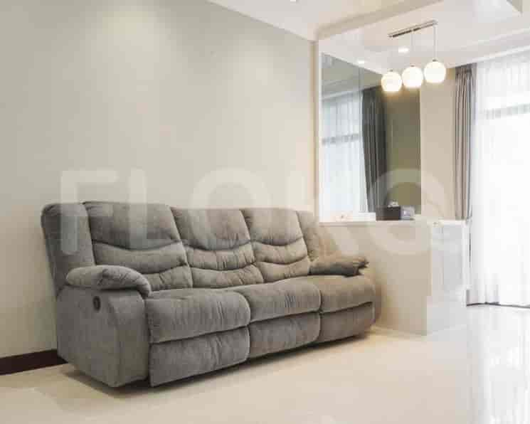 Tipe 2 Kamar Tidur di Lantai Menengah untuk disewakan di Permata Hijau Suites Apartemen - fpe092 1