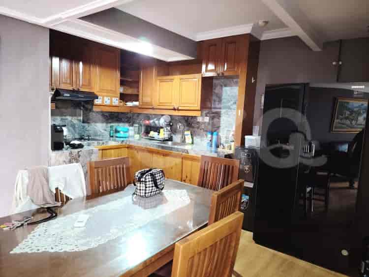 Tipe 2 Kamar Tidur di Lantai Rendah untuk disewakan di Taman Rasuna Apartemen - fku016 3