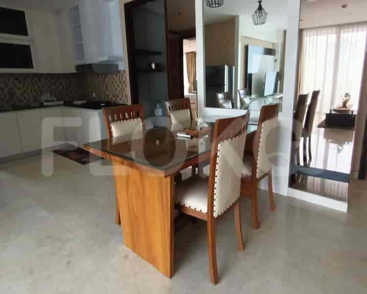2 Bedroom on Middle Floor for Rent in The Grove Apartment - fku674 2