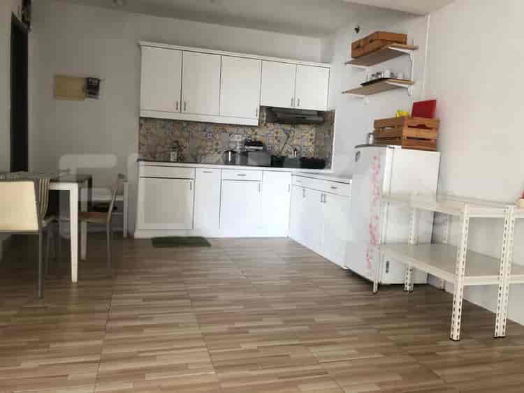 Tipe 2 Kamar Tidur di Lantai Rendah untuk disewakan di Taman Rasuna Apartemen - fku277 2