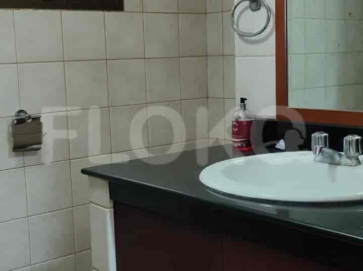 Tipe 2 Kamar Tidur di Lantai Rendah untuk disewakan di Taman Rasuna Apartemen - fkue41 6