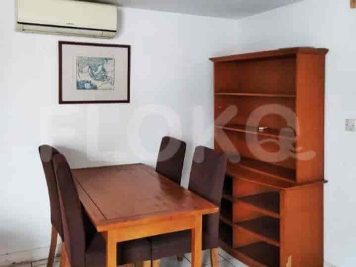 Tipe 2 Kamar Tidur di Lantai Rendah untuk disewakan di Taman Rasuna Apartemen - fku351 4