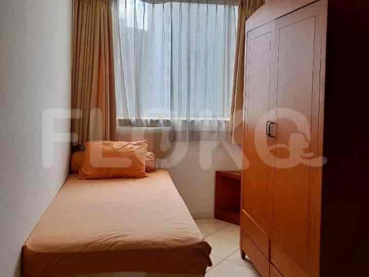 Tipe 2 Kamar Tidur di Lantai Rendah untuk disewakan di Taman Rasuna Apartemen - fku351 3