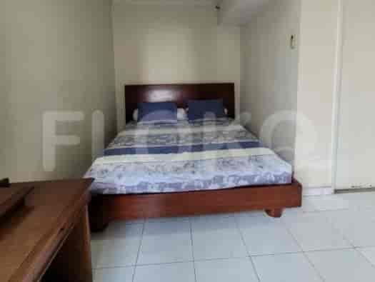 Tipe 2 Kamar Tidur di Lantai Rendah untuk disewakan di Taman Rasuna Apartemen - fkue94 3