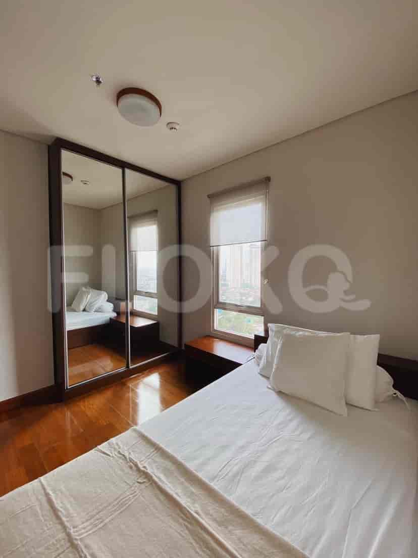 Rent 4 Bedroom on the 26th Floor of Permata Hijau Suites Apartment: Flokq 12