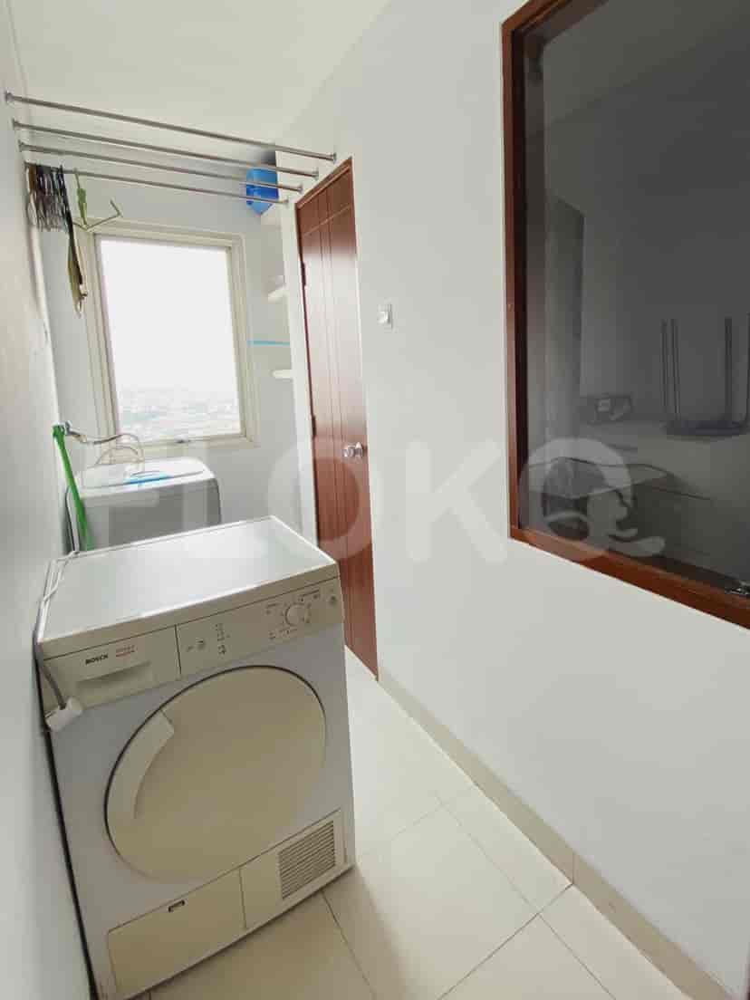 Rent 4 Bedroom on the 26th Floor of Permata Hijau Suites Apartment: Flokq 9