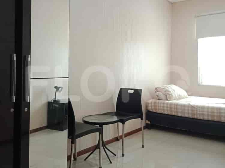 Tipe 2 Kamar Tidur di Lantai Menengah untuk disewakan di Thamrin Residence Apartemen - fthf10 5