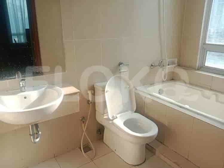 2 Bedroom on Low Floor for Rent in Kuningan City (Denpasar Residence) - fkued0 7