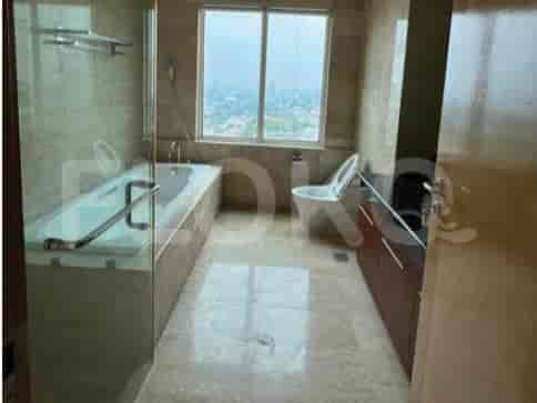 3 Bedroom on High Floor for Rent in Senayan Residence - fse467 4