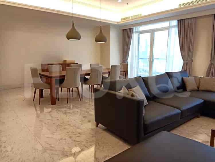Apartemen 3 Kamar Tidur Mewah Dijual di Botanica - APAcaf, Lantai Menengah 4
