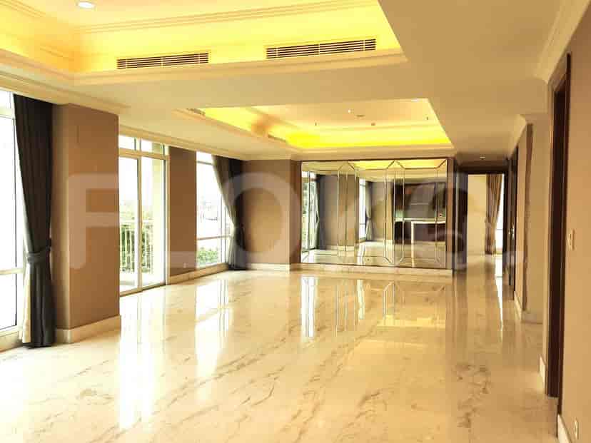 Dijual: APAe180f | Apartemen 4BR, Simprug, Botanica 2