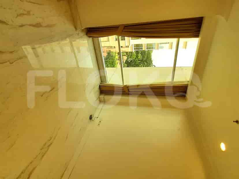 Dijual: APAe180f | Apartemen 4BR, Simprug, Botanica 7
