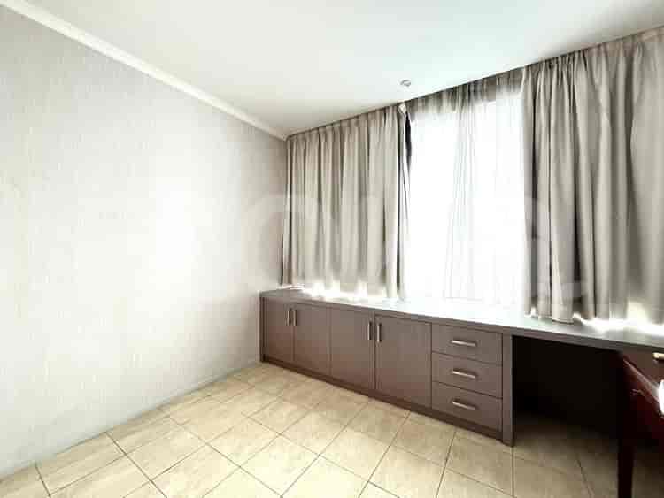 Apartemen 3BR Fully Furnished Dijual - APA798, Lantai Tinggi, FX Residence 7
