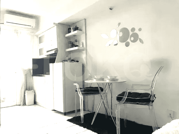 Apartemen 2BR Furnished Bergaya Dijual - APAc1596, Lantai Tinggi, Kebagusan City 4