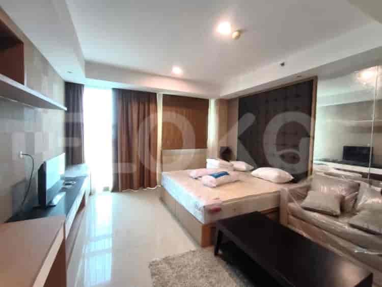 Apartemen 1 Kamar Tidur Furnished Dijual - APA931, Lantai Menengah, Kemang Village 4