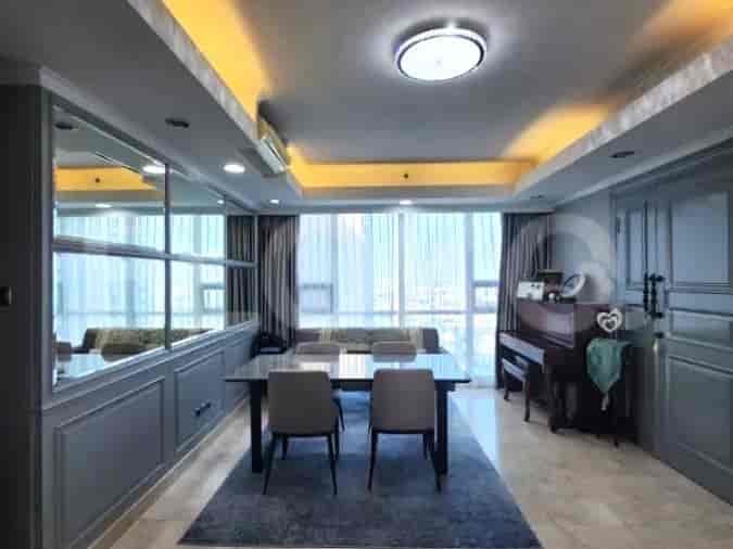 Apartemen 3BR Mewah Dijual - APA0ed, Lantai Menengah, Kemang Village 6
