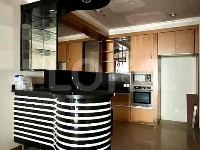 Apartemen 3BR Mewah Dijual di Menteng - APA415, Lantai Menengah 3