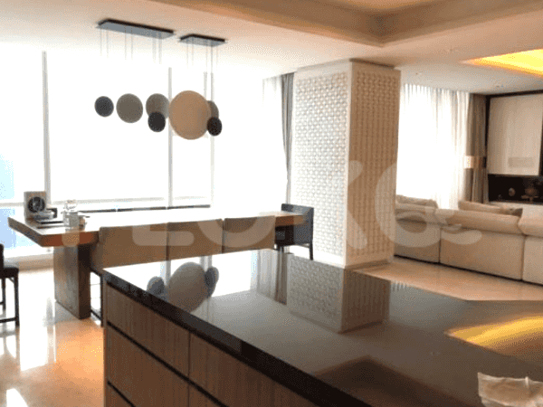 Apartemen 3BR Eksklusif Dijual di MyHome Ciputra World 1 - APA9a3, Lantai Tinggi 2