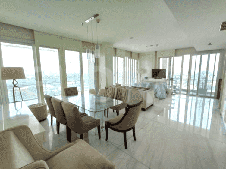 Apartemen 3 Kamar Tidur Elegan Dijual di Nirvana Residence - APA2dd, Lantai Tinggi 6