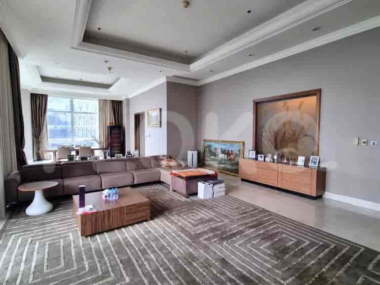 Hunian Mewah di SCBD: Apartemen 4BR Dijual - APA92d, Lantai Tinggi 3