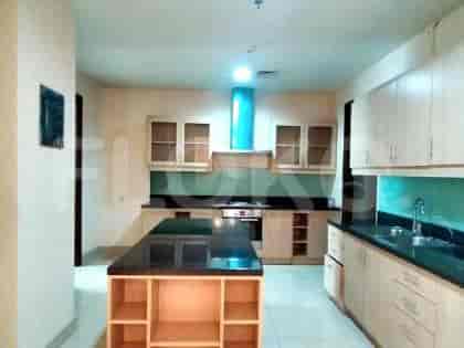 Apartemen 3BR Berperabotan Mewah Dijual - APA9152f, Lantai Tinggi, Gandaria 7