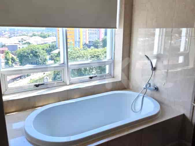 Apartemen Mewah Dijual: APA805, Lantai Menengah, Pemandangan Pakubuwono, Gandaria 2