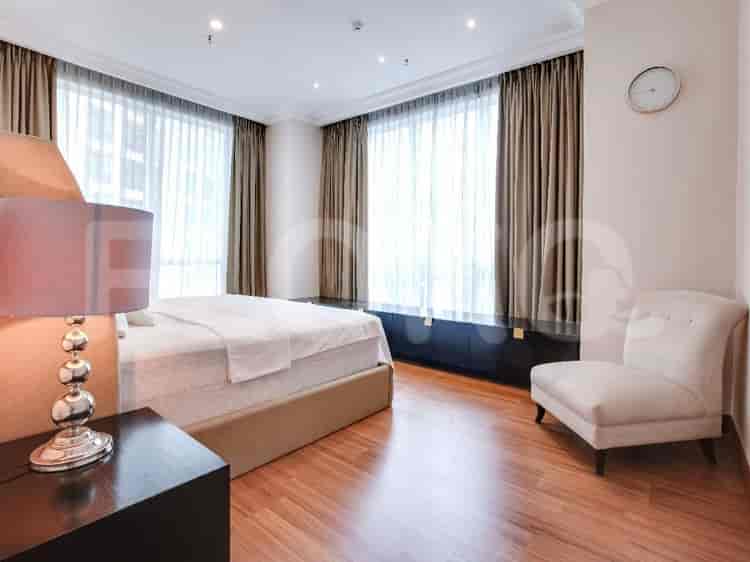 Fully Furnished 3BR Apartment for Sale - APA394, Middle Floor, Pakubuwono View 4