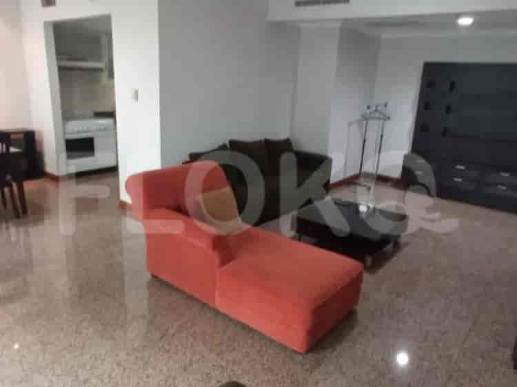 Apartemen Furnished 3 Kamar Tidur yang Luas Dijual - APAfc9, Lantai Menengah, Pavilion Apartment 2