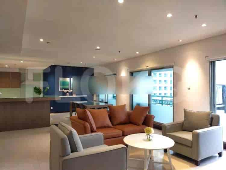 Apartemen 3-Kamar Tidur Berperabot Lengkap Dijual - APA4b6, Lantai Menengah, Pavilion Apartment 7