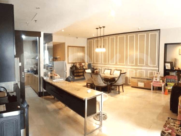 Apartemen 3BR Dijual di Pearl Garden - APAb48, Lantai Menengah 3