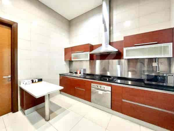 Apartemen 3BR Dijual - APA5a0, Lantai Menengah, Senayan City Residence 3