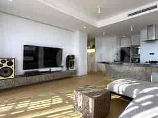APAde3cc Lantai 17 | Apartemen 2BR Furnished di Senopati 1