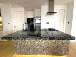 APAde3cc Lantai 17 | Apartemen 2BR Furnished di Senopati 8