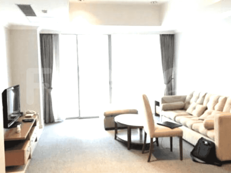 Apartemen 3-Kamar Tidur Berperabot Dijual - APA170, Lantai Rendah, Sudirman Mansion 1