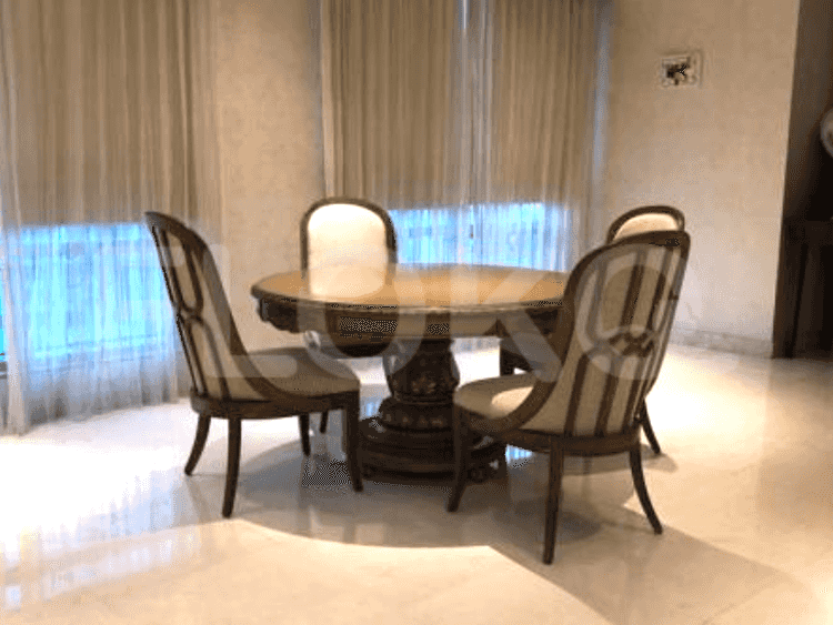 Apartemen 4 Kamar Tidur Mewah Dijual - APAb9c, Lantai Menengah, Sudirman Mansion 1