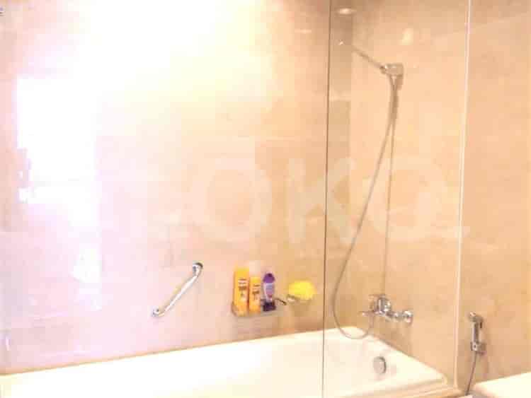 Apartemen 3 Kamar Tidur Berperabotan Dijual - APAec4, Lantai Menengah, The Grove Apartment, Kuningan 2
