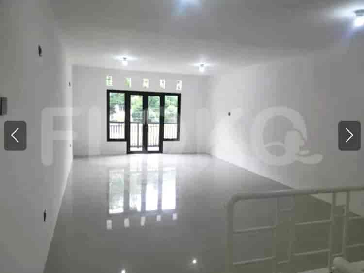 108 sqm, shophouse for sale in Taman Narogong Indah, Bekasi Timur - RKSd13 4