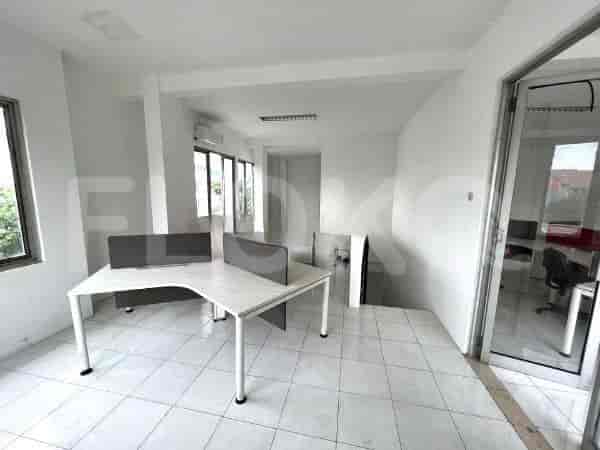 240 sqm, shophouse for sale in Penjompongan Benhil, Bendungan Hilir - RKS2a6 4